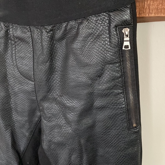 Le Chateau leather fronted leggings - Picture 5 of 8